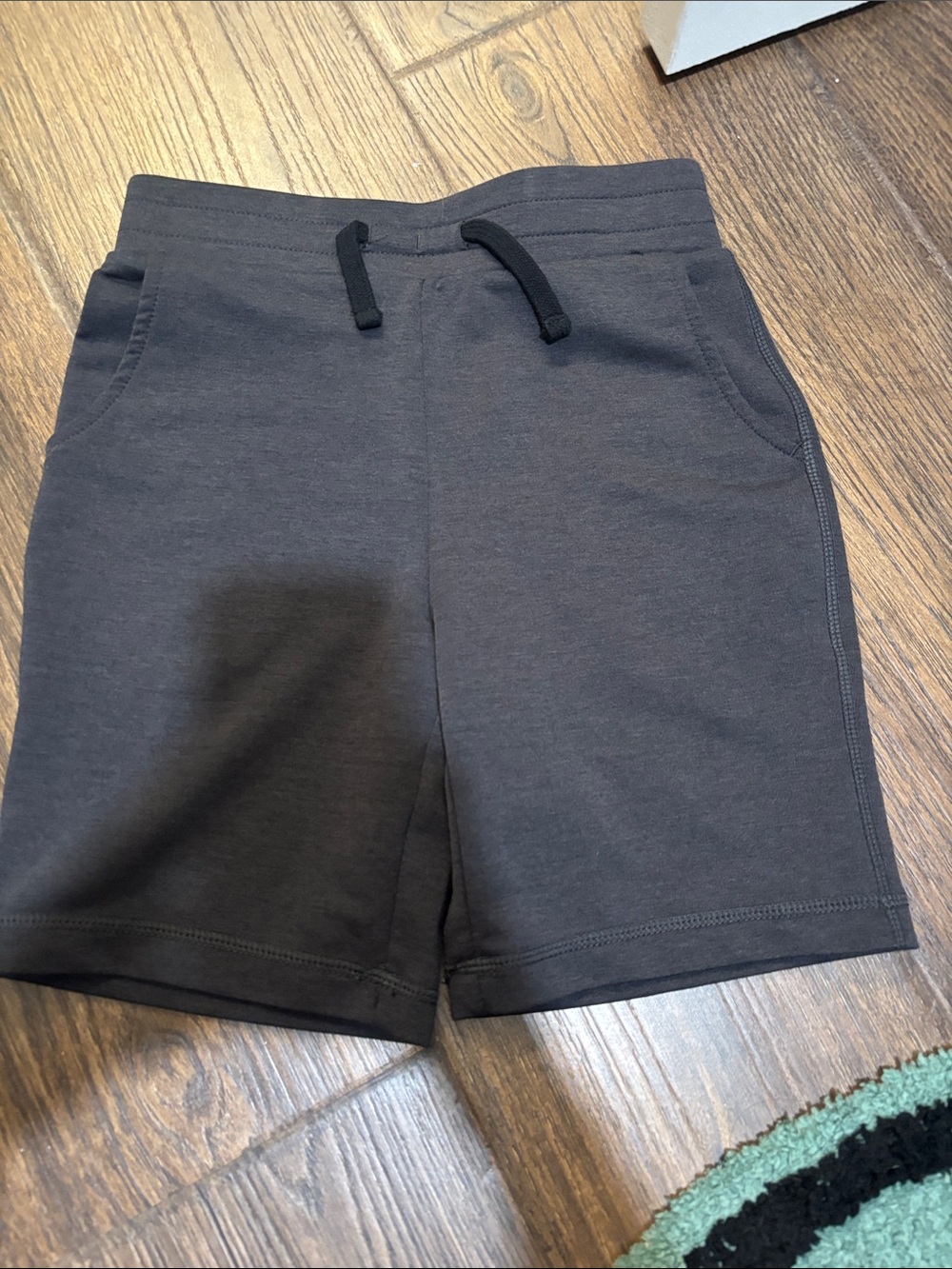 32 Degrees Black Kids Shorts
